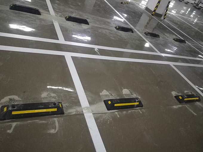 哈爾濱車位劃線 停車場(chǎng)劃線專業(yè)施工